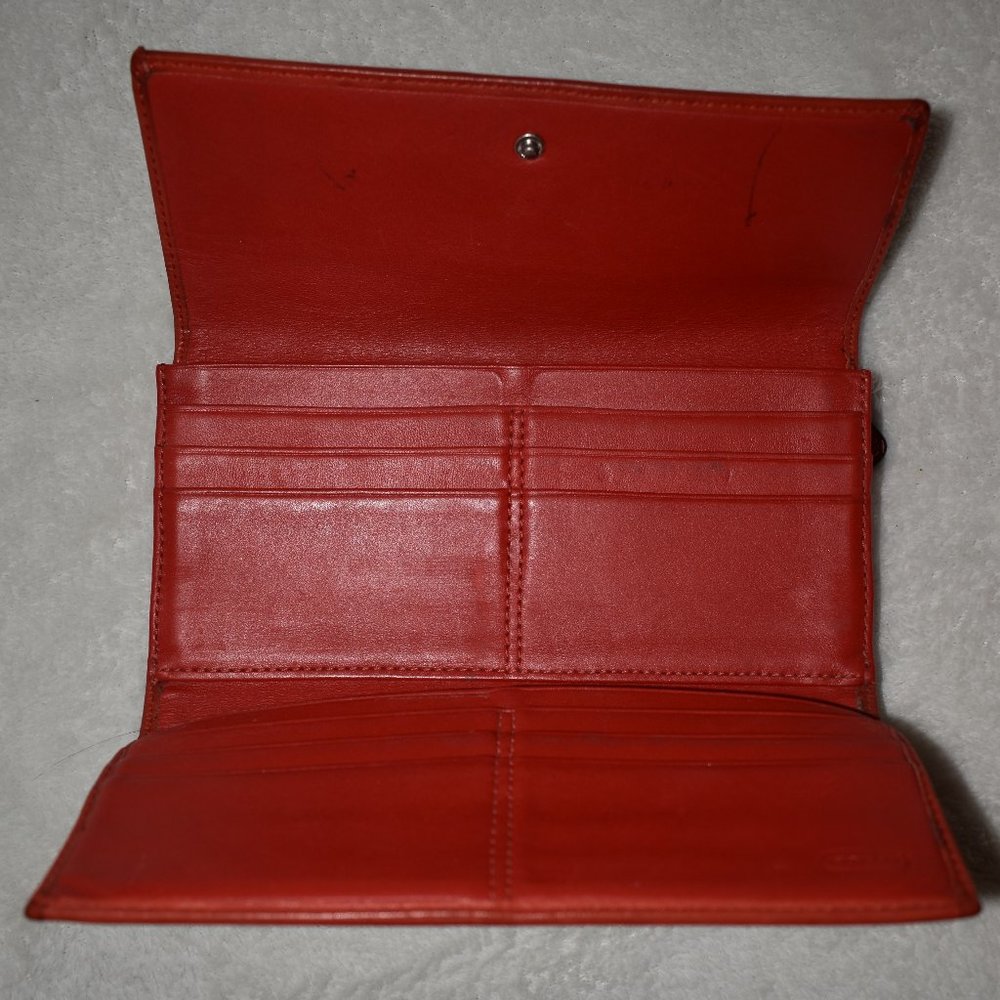 Coach Signature Wallet - Picture 4 of 5